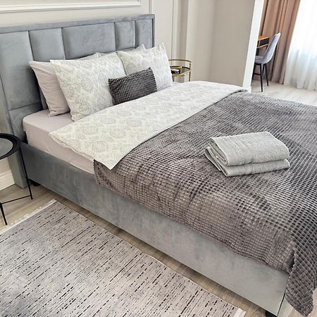 Two Bedroom Apartment In The Center, With Parking, Address Avram Iancu 32 Chisinau Eksteriør bilde