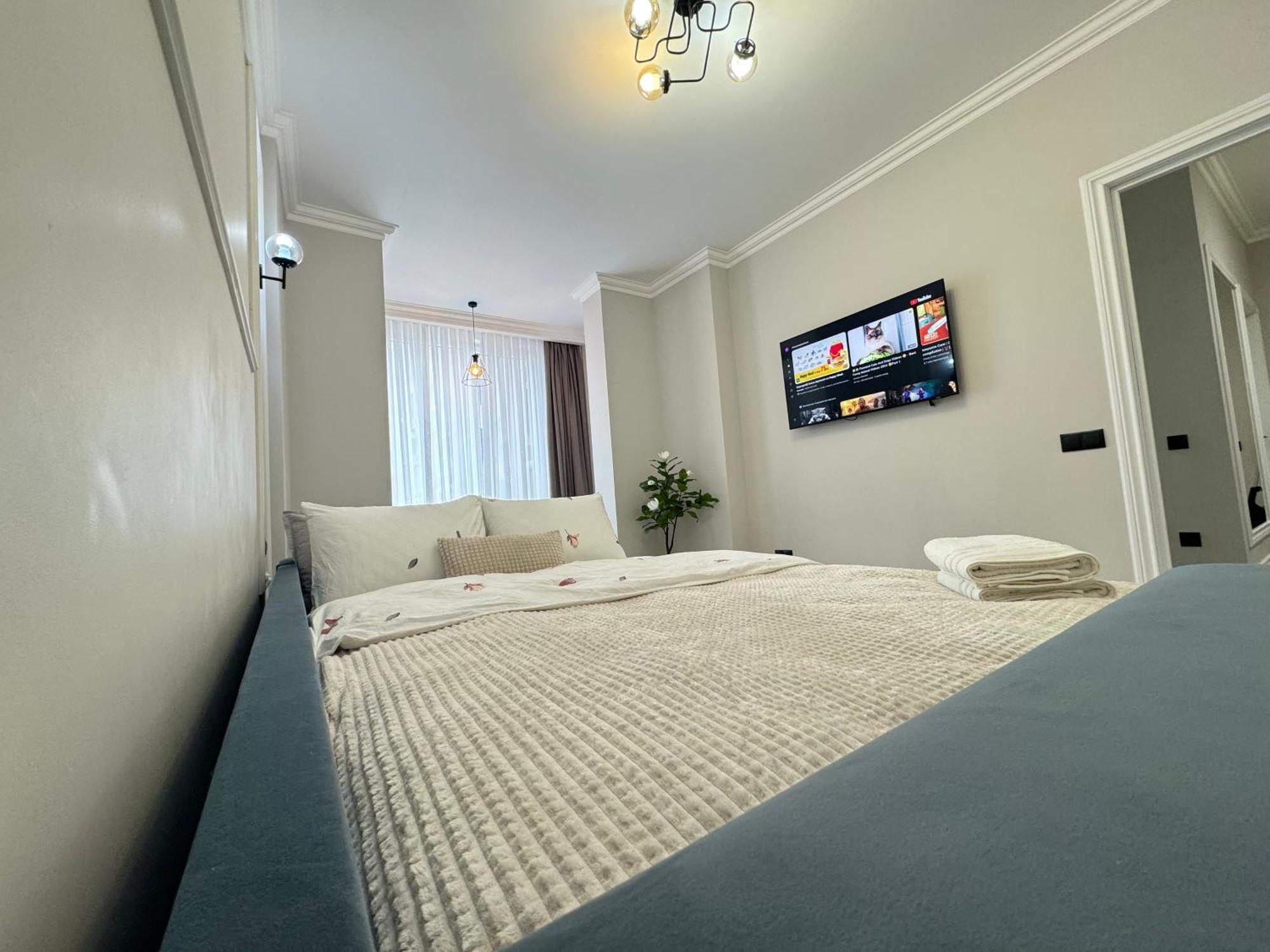 Two Bedroom Apartment In The Center, With Parking, Address Avram Iancu 32 Chisinau Eksteriør bilde