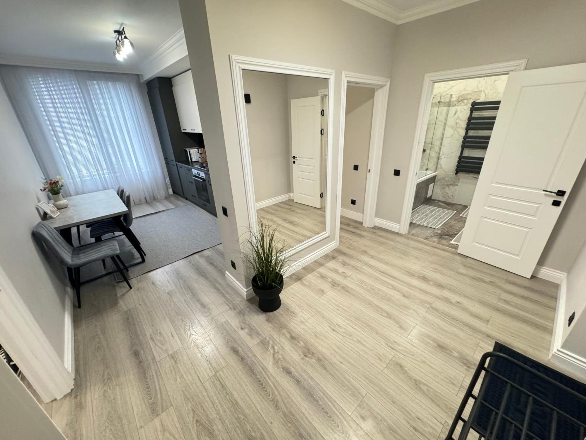Two Bedroom Apartment In The Center, With Parking, Address Avram Iancu 32 Chisinau Eksteriør bilde
