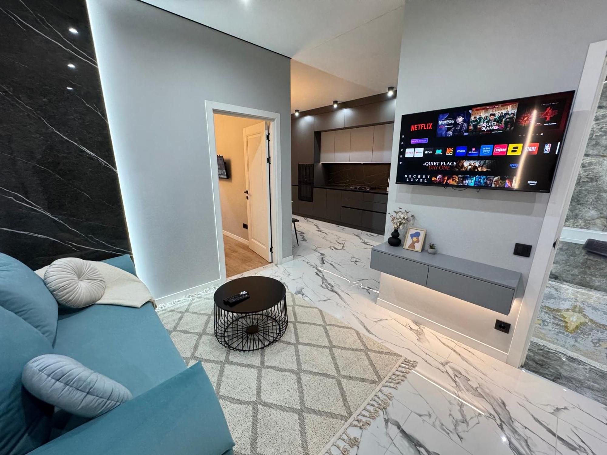Two Bedroom Apartment In The Center, With Parking, Address Avram Iancu 32 Chisinau Eksteriør bilde
