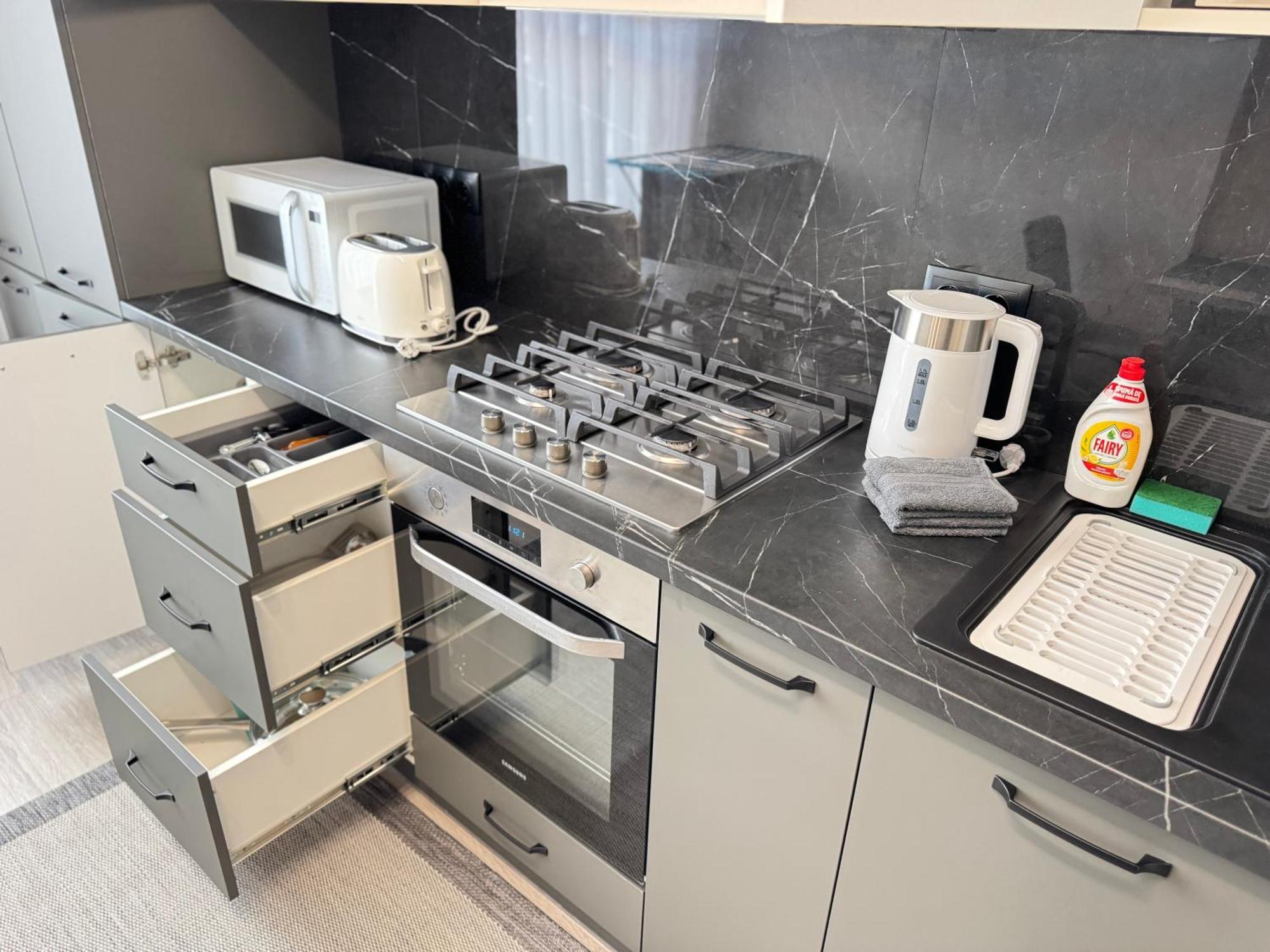 Two Bedroom Apartment In The Center, With Parking, Address Avram Iancu 32 Chisinau Eksteriør bilde