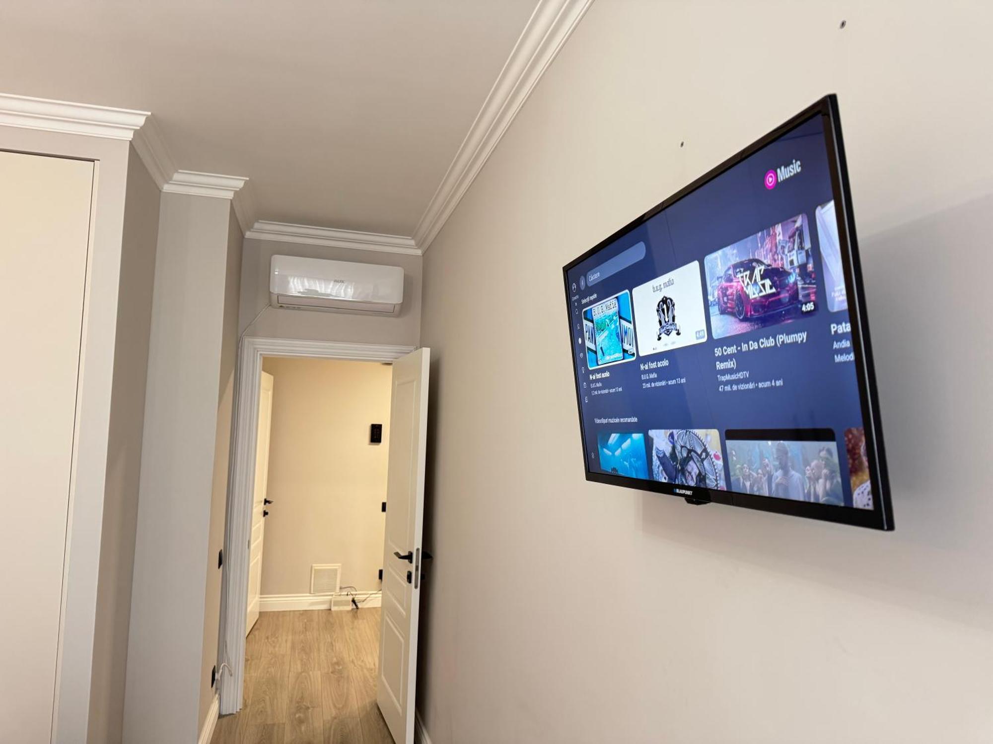 Two Bedroom Apartment In The Center, With Parking, Address Avram Iancu 32 Chisinau Eksteriør bilde