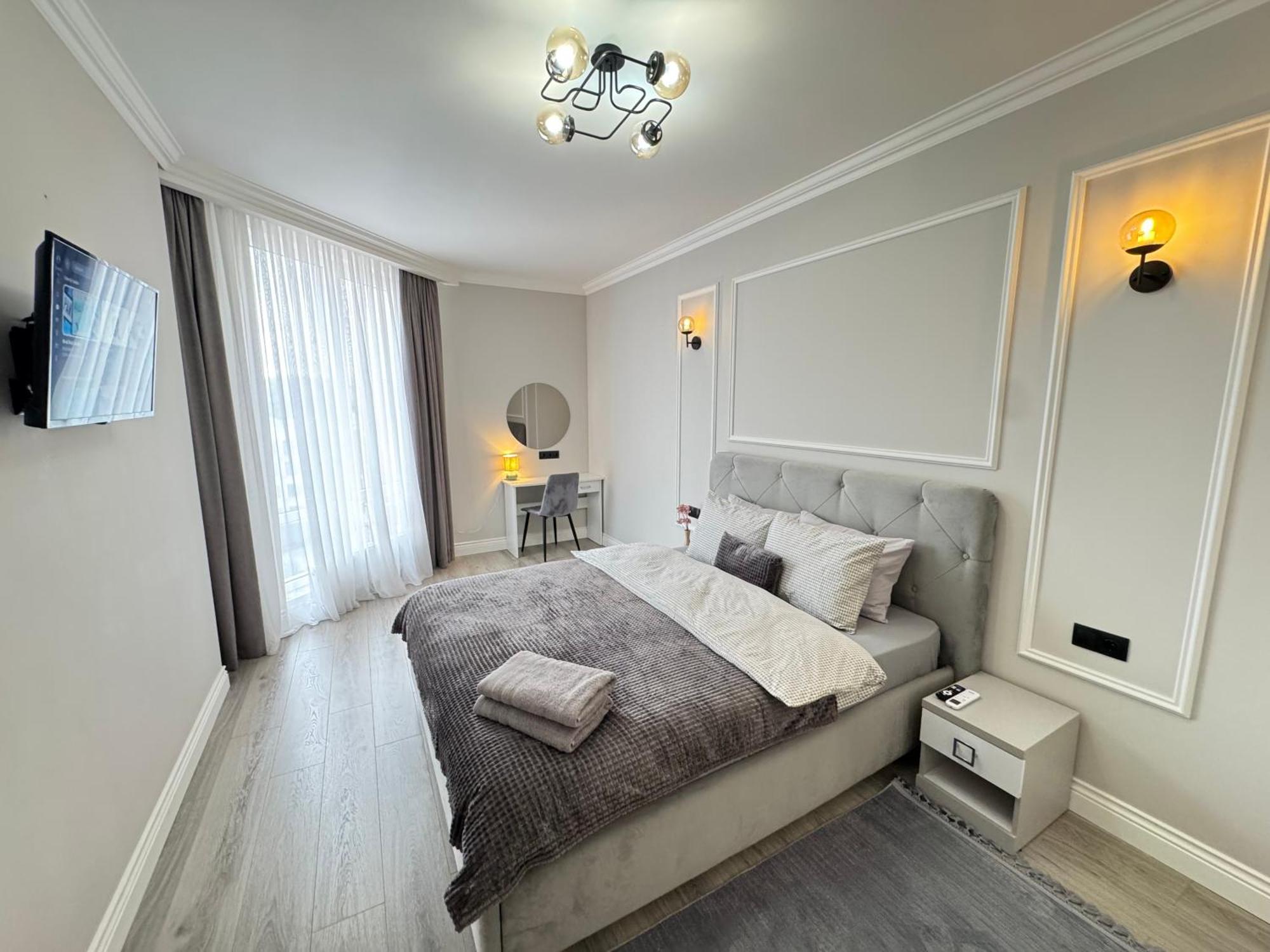 Two Bedroom Apartment In The Center, With Parking, Address Avram Iancu 32 Chisinau Eksteriør bilde